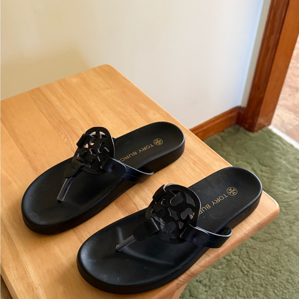 Tory Burch Black Thong Sandals with Glossy Finish